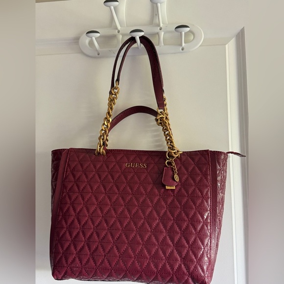 Guess Burgundy Quilted Tote with Gold Chain - Picture 3 of 12